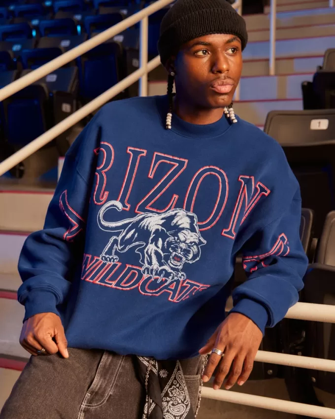 Boxy University of Arizona Wildcats Graphic Crew Sweatshirt,Boxy University of Arizona Wildcats Graphic Crew Sweatshirt Boxy University of Arizona Wildcats Graphic Crew Sweatshirt,Boxy University of Arizona Wildcats Graphic Crew Sweatshirt