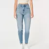 Curvy Ultra High-Rise Medium Wash Mom Jeans,Curvy Ultra High-Rise Medium Wash Mom Jeans