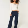 Easy Off-the-Shoulder London Graphic Tee,Easy Off-the-Shoulder London Graphic Tee