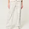 Low-Rise Camo Baggy Jeans,Low-Rise Camo Baggy Jeans