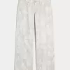 Low-Rise Camo Baggy Jeans,Low-Rise Camo Baggy Jeans