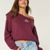 Mini Wreath Graphic Sweatshirt,Mini Wreath Graphic Sweatshirt
